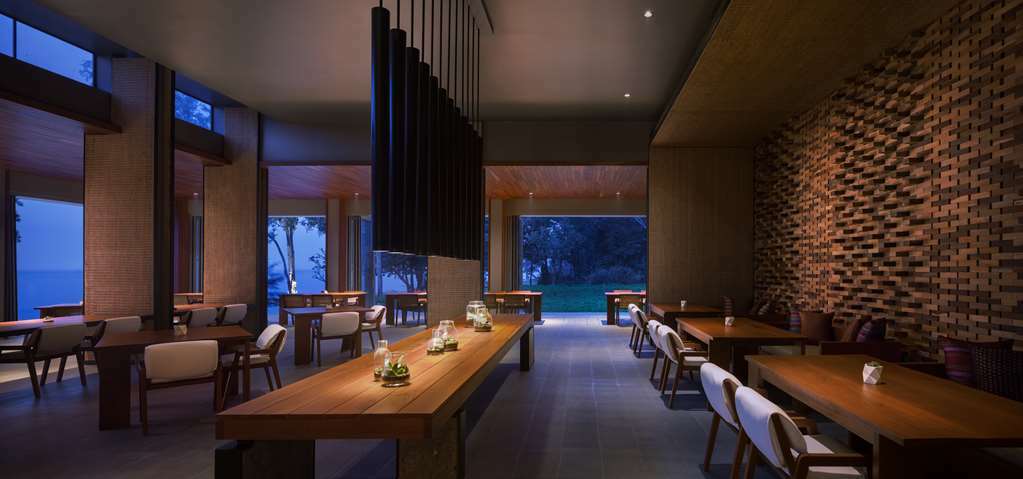 Alila Villas Koh Russey Sihanoukville Restaurant photo